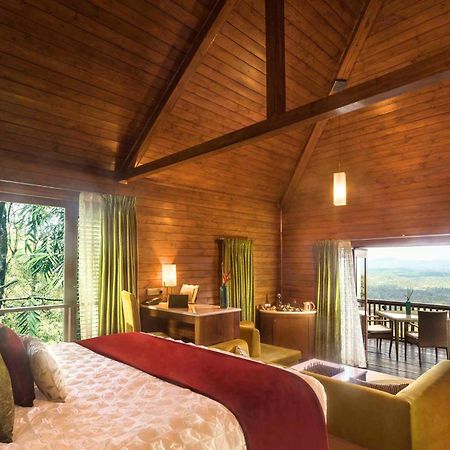 The Tamara Coorg Hotel Kakkabe Exterior photo