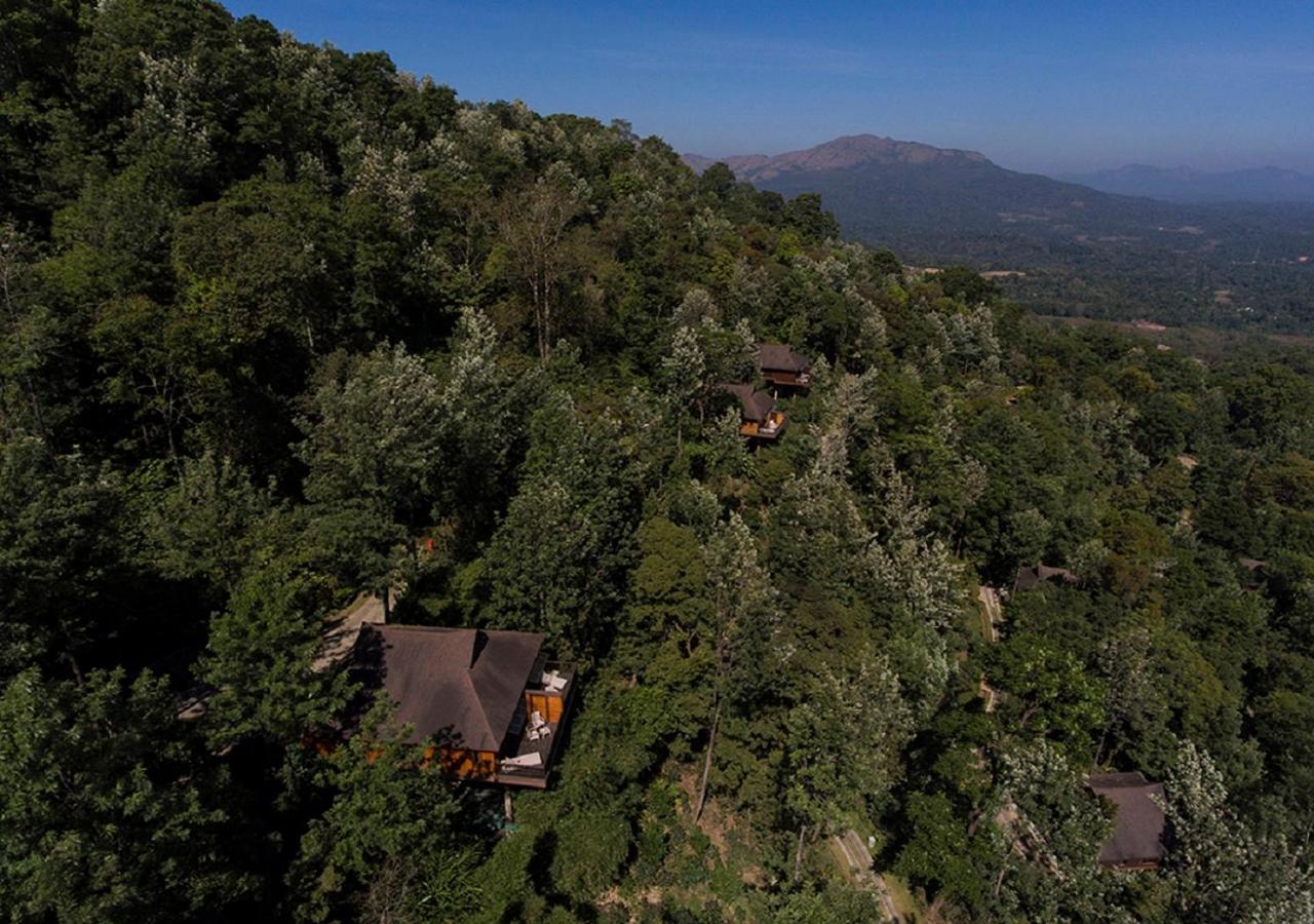 The Tamara Coorg Hotel Kakkabe Exterior photo