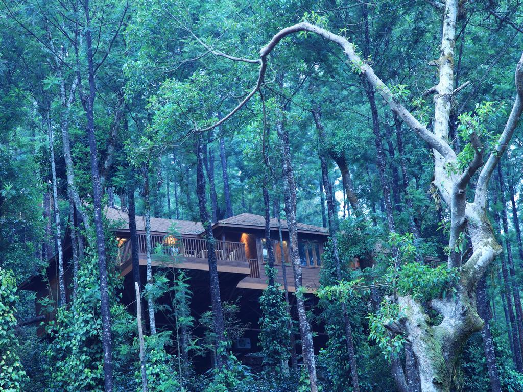 The Tamara Coorg Hotel Kakkabe Exterior photo